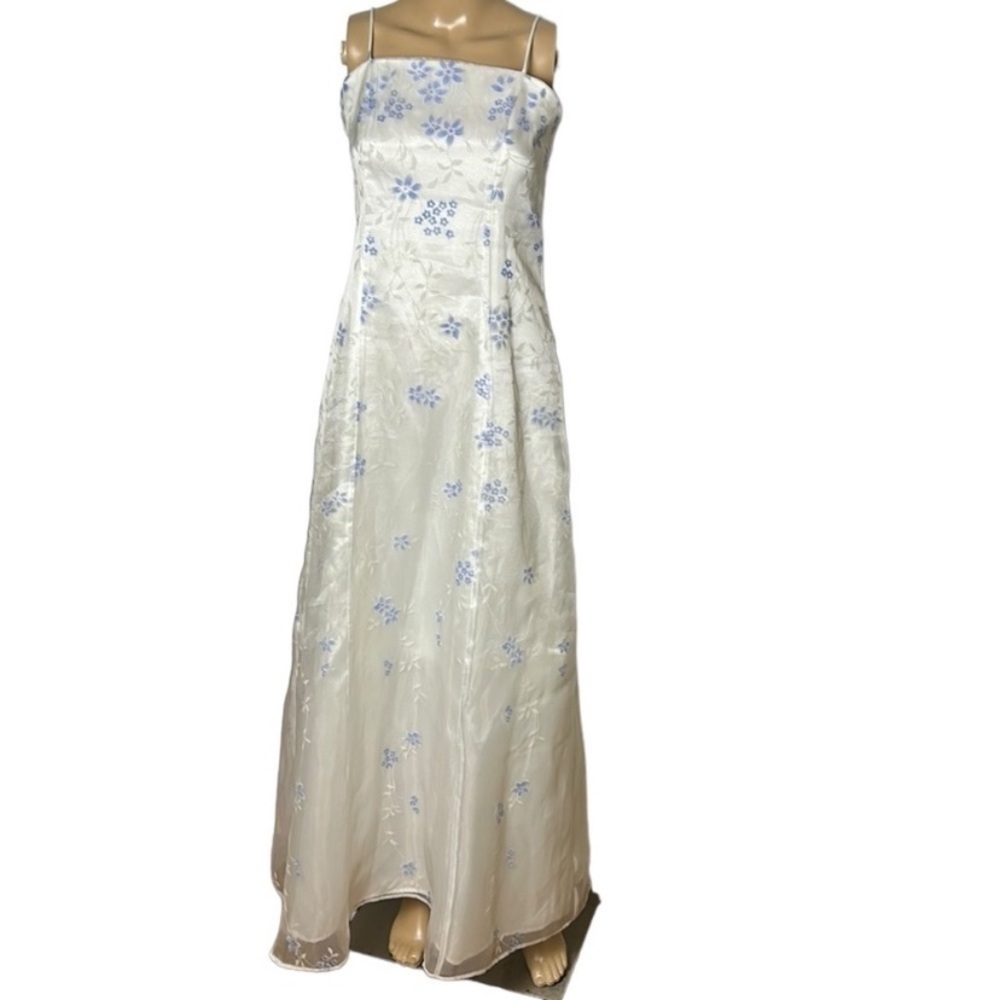 90s/y2k Vintage formal White and Blue Floral Maxi Dress